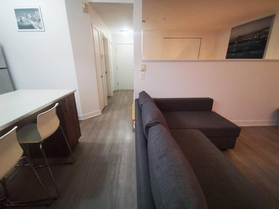 Apartament Lovely Studio In Longueuil, Near Downtown Montreal Zewnętrze zdjęcie