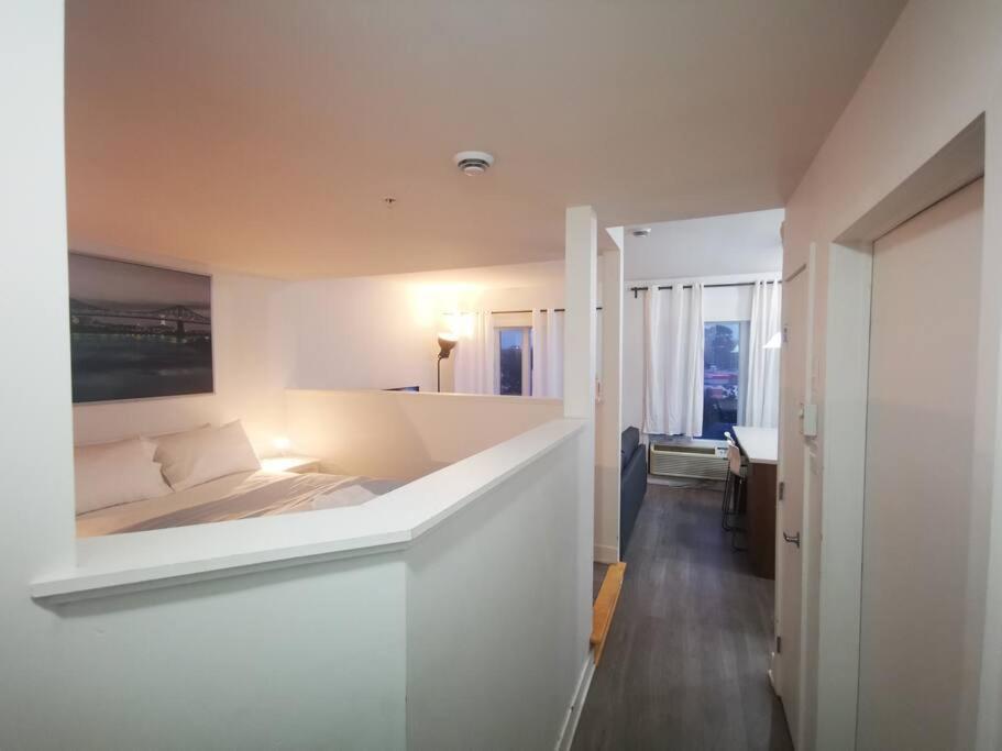 Apartament Lovely Studio In Longueuil, Near Downtown Montreal Zewnętrze zdjęcie